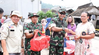 Kunjungan Forkopimda dan Dandim 0822 Karya Bakti Pasca Bencana Banjir di Desa Wonoboyo