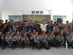 LINMAS DUA DESA DAPAT SERAGAM BARU! TMMD KE-123 KODIM 0822 BONDOWOSO BERI DUKUNGAN PENUH