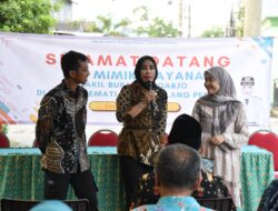 Tinjau Produk UMKM di Taman, Wabup Sidoarjo Dorong UMKM Naik Kelas