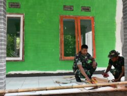 Cek Sasaran Fisik Mushola, Pasipers Kodim 0822 Arahkan Anggota Satgas TMMD