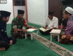 Serka Usman Babinsa Sukosari Lor,Menjaga Keamanan dan Keharmonisan Lewat Tadarus Al-Qur’an