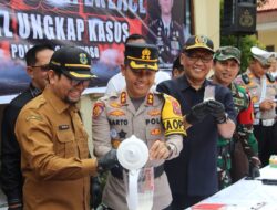 Polres Bondowoso Gelar Apel Pasukan Operasi Ketupat Semeru 2025 dan Pemusnahan Barang Bukti