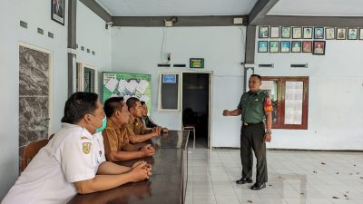 Babinsa Kelurahan Kademangan Kab Bondowoso Sosialisasikan Penerimaan Caba dan Cata TNI AD 2025