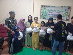 Babinsa Turun ke Dusun, Warga Sumringah Dapat Sembako