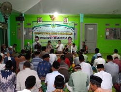 Babinsa Kawal Ketertiban, Penutupan Khotmil Qur’an dan Buka Bersama Bupati Berjalan Lancar