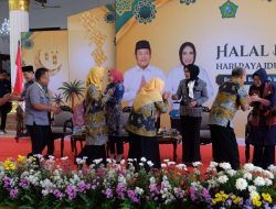 Hari Pertama Setelah Libur Lebaran, Bupati dan Wakil Bupati Sidoarjo Gelar Halal Bihalal Bersama ASN
