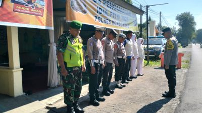TNI-Polri Tetap Siaga Jaga Ketertiban Lalu Lintas Pasca Lebaran di Pos Pam Tapen