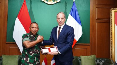 Duta Besar Prancis Berkunjung Ke Akademi Militer