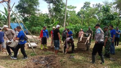 Kepedulian Kapolsek Tegalampel Bantu Warga Tidak Mampu Bangun Rumah Layak Huni