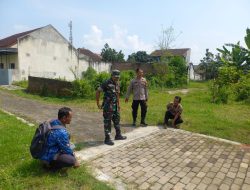 Sinergi TNI-Polri dan Pemerintah Desa Kab Bondowoso, Pengukuran Paving di Koncer Kidul Berjalan Lancar