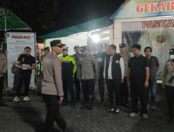 Sinergi TNI-Polri Amankan Malam Paskah di Gereja Katolik Santo Yohanes Penginjil Bondowoso, Ibadah Berjalan Khidmat dan Lancar