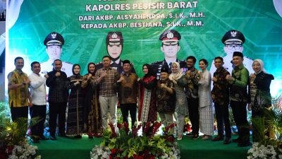 Letkol Inf Rinto Wijaya Hadiri acara kenal pamit Kapolres Pesisir Barat