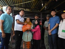 Sidak RTLH, Bupati Sidoarjo Juga Koreksi Menu Bantuan Permakanan untuk Lansia dan Warga Tidak Mampu Desa Kedungbanteng dan Lajuk