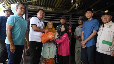 Sidak RTLH, Bupati Sidoarjo Juga Koreksi Menu Bantuan Permakanan untuk Lansia dan Warga Tidak Mampu Desa Kedungbanteng dan Lajuk