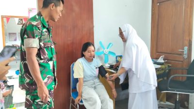 Dengan Semangat Babinsa Produktif, TNI Hadir di Tengah Masyarakat Lewat Posyandu