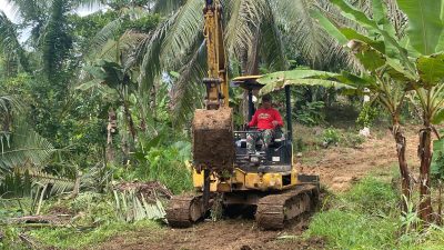 Buka Jalan 500 Meter, Satgas TMMD Kodim 0422/Lampung Barat Dorong Pembangunan Desa