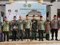 Bupati Sidoarjo Lepas Pemberangkatan 752 Calon Jamaah Haji Sidoarjo Menuju Tanah Suci