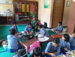Babinsa Kawal 2.458 Paket Makanan Bergizi! 15 Sekolah Disasar, Anak-anak Senang, Orang Tua Tenang