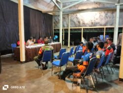 Babinsa Hadiri Rapat Koordinasi Pencarian Korban Hanyut di Sungai Prajekan Lor