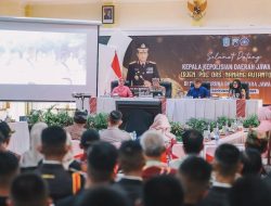 Kunjungi SMADATARA, Kapolda Jatim : ‘Negara Maju adalah Negara yang Diisi Generasi Disiplin dan Berkarakter