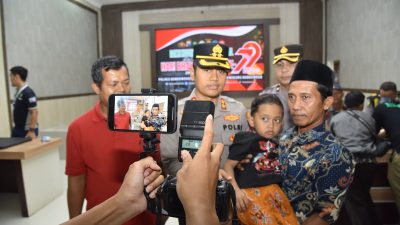 Polres Bondowoso Gelar Bakti Kesehatan Berupa Pemeriksaan Gratis dan Khitan Massal