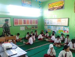 Babinsa Dampingi Distribusi 2.335 Paket Makanan Bergizi Gratis ke 15 Sekolah di Bondowoso