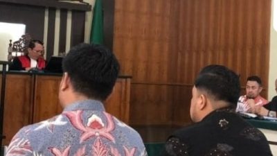 Panggung Sandiwara di Pengadilan! Eks Pj Wali Kota Pekanbaru Tersenyum di Tengah Skandal Miliaran