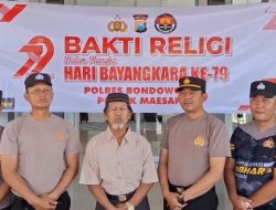 Personel Polsek Maesan Bersihkan Tempat Ibadah Masjid Dan Gereja