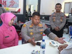 Sambut Hari Bhayangkara ke-79, 100 Personel Polres Pasuruan Donor Darah untuk Kemanusiaan