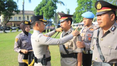 Kapolres Bondowoso Pimpin Upacara Serah Terima Kasat dan Kapolsek jajaran