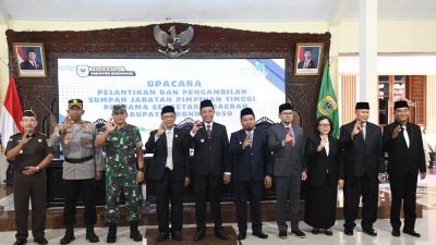 Bupati Bondowoso Abdul Hamid Wahid,Resmi Melantik Dr. Fathur Rozi Menjadi Sekda