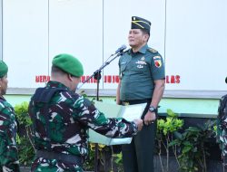 Kasdim 0822 Pimpin Upacara Bendera 17-an Tekankan Integritas dan Peran Strategis TNI AD