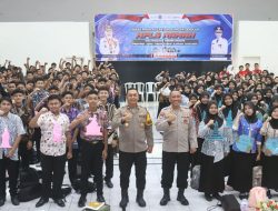 Menuju Indonesia emas Waka Polres berikan sosialisasi tentang bahaya narkoba dan judi online di kalangan murid SMA 2 Bondowoso