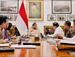 Wapres Gibran Dampingi Presiden RI Prabowo Subianto dalam Rapat Terbatas Membahas Kawasan Ekonomi Khusus