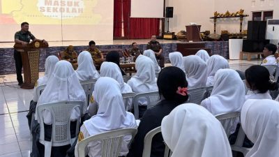 Kasdim 0822 dan Kejaksaan Tanamkan Wawasan Kebangsaan di SMAN 2 Bondowoso