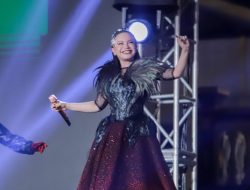 Spektakuler, Jember Fashion Carnival Artwear 2025 Aksi Rossa dan Firework Jepang Guncang Panggung