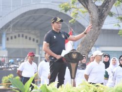 Bupati Sidoarjo Pimpin Apel Akbar 3.843 Pegawai Non-ASN yang Diangkat Jadi PPPK Paruh Waktu