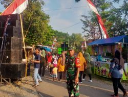 Semangat Kemerdekaan! Babinsa Dampingi Warga Dawuhan Gelar Jalan Sehat