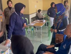 Jelang HUT ke-77: Polwan Polresta Malang Kota Gelar Bakti Kesehatan Gratis untuk Lansia
