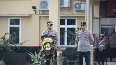 Suasana Haru Iringi Apel Pelepasan Purna Bakti AKP Dwiruddin di Polres OKI