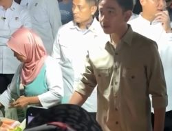 Wapres Gibran Tinjau Pasar Malam Cipulir di Kebayoran Lama