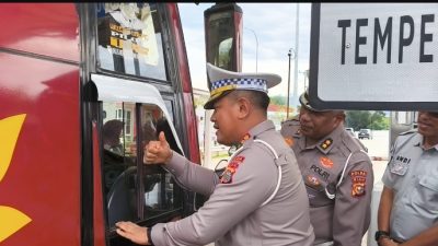 Polda Riau Kawal Ketat Arus Lalu Lintas Libur Panjang, Dirlantas Turun Langsung di Lapangan