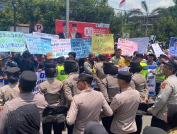 282 Personel Gabungan Amankan Aksi Damai Warga Pematang Panggang di Pengadilan Negeri Kayuagung