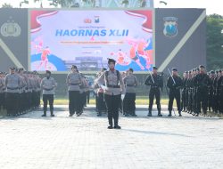 Anggota Sat Brimob Polda Jatim Terima Penghargaan KPLB dari Kapolri