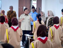 Presiden Prabowo Subianto menegaskan komitmen pemerintah untuk memperluas keberadaan Sekolah Rakyat