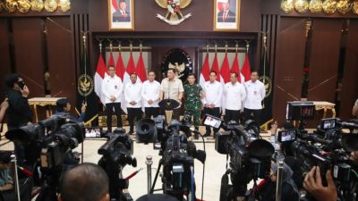 Sjafrie Sjamsoeddin Pimpin Rapat Perdana Sebagai Menko Polkam ad Interim