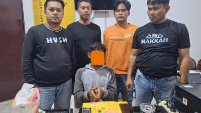 Polsek Singingi Tangkap Pengedar Sabu di Simpang Sambung Kuansing