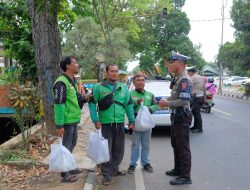 Polres Malang Berbagi Ratusan Paket Sembako Sambut Hari Lalu Lintas Bhayangkara ke-70