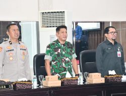 Kasdim 0822 Bondowoso Hadiri Paripurna DPRD: Wujud Dukungan TNI untuk Pembangunan Daerah