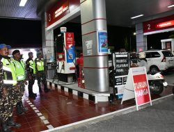 Dipimpin Danramil Cermee, Kodim 0822 Bondowoso Patroli Malam Bersama Banser